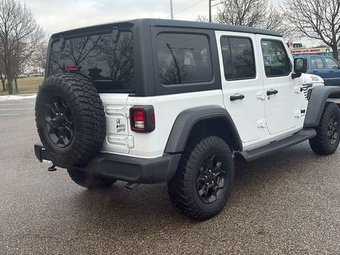 Used 2023 Jeep Wrangler Sport image 5