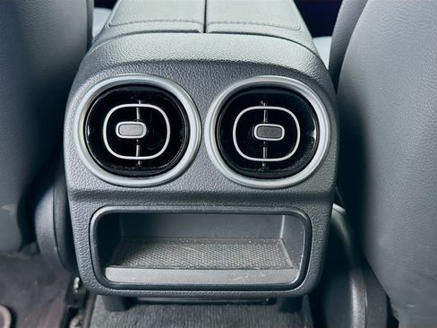 Used 2023 Mercedes-Benz C 300 Sedan image 17