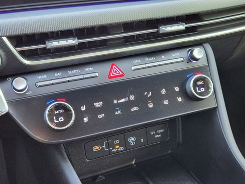 New 2025 Hyundai Sonata Limited FWD image 13