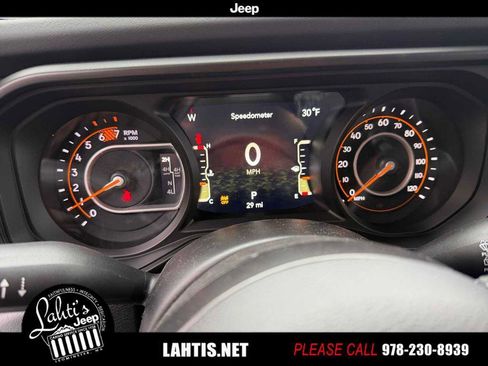 New 2026 Jeep Wrangler Unlimited Rubicon AWD/4WD image 8