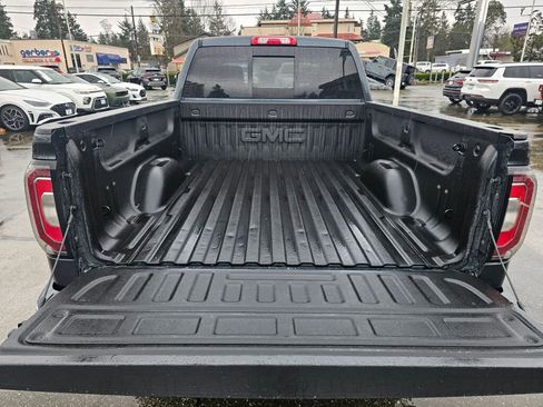 Used 2018 GMC Sierra 1500 SLT image 13