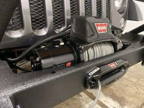 Used 2017 Jeep Wrangler Unlimited Sport w/ Connectivity Group image 89