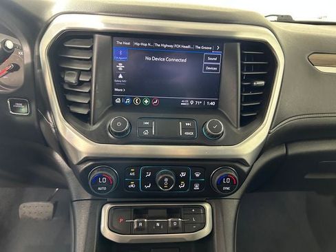 Used 2023 GMC Acadia SLE FWD image 23