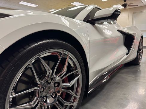Used 2023 Chevrolet Corvette Z06 w/ Engine Appearance Package RWD image 28