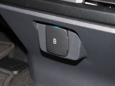 Used 2024 Ford F150 STX image 34