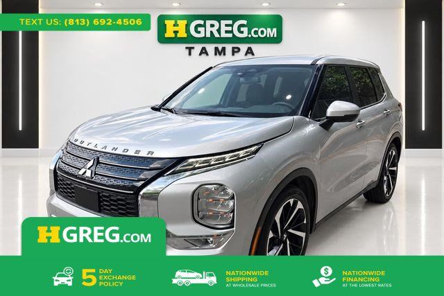 Used 2024 Mitsubishi Outlander SE Black Edition FWD image 1