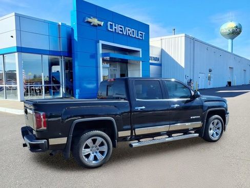 Used 2018 GMC Sierra 1500 SLT image 3
