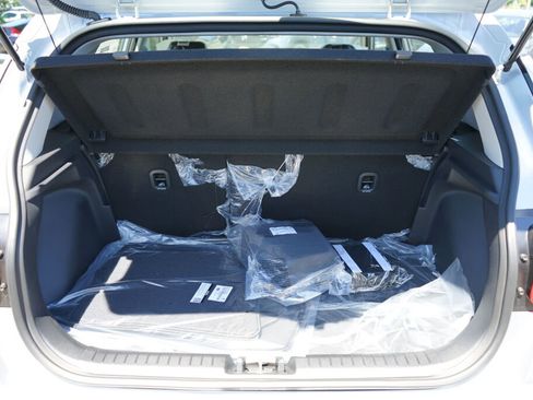 Certified 2025 Hyundai Venue SEL image 21