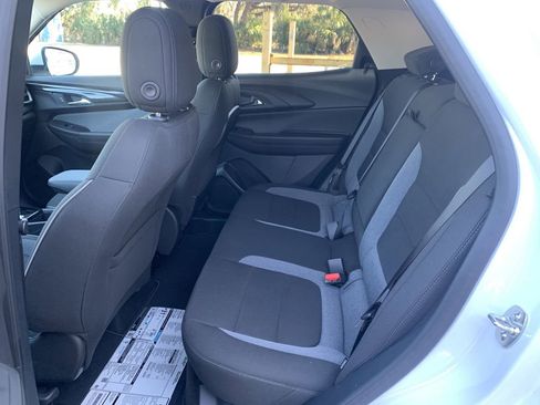 New 2025 Chevrolet TrailBlazer LT w/ Convenience Package FWD image 15