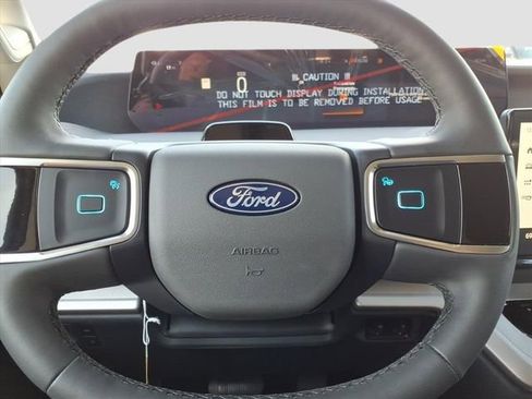 New 2025 Ford Expedition Active image 23