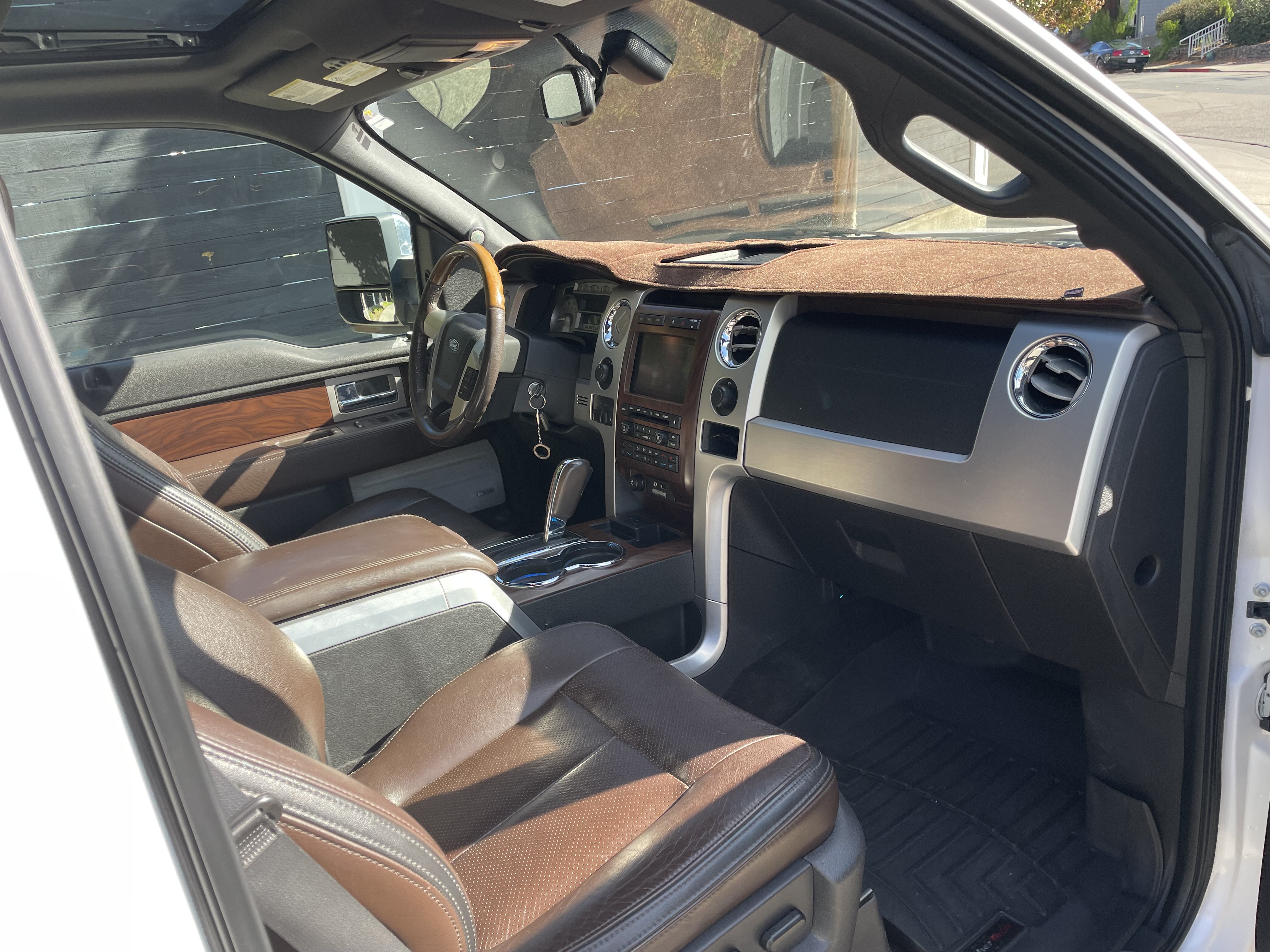 Used 2010 Ford F150 Platinum AWD/4WD image 4