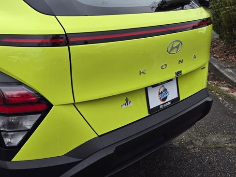 New 2026 Hyundai Kona SE image 13