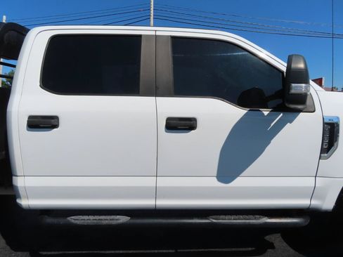 Used 2018 Ford F350 XL w/ Power Equipment Group AWD/4WD image 9