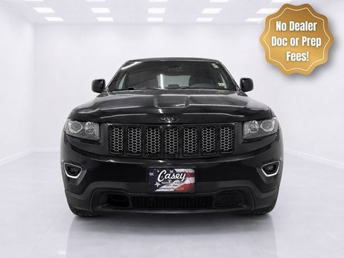 Used 2018 Jeep Grand Cherokee Altitude AWD/4WD image 2