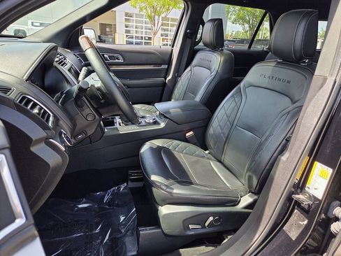 Used 2018 Ford Explorer Platinum AWD/4WD image 9