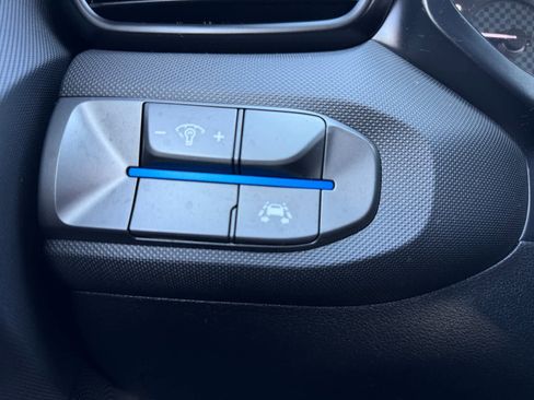 Used 2020 Hyundai Veloster 2.0 image 21