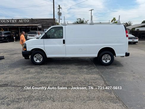 Used 2020 GMC Savana 2500 w/ Communications Package image 1