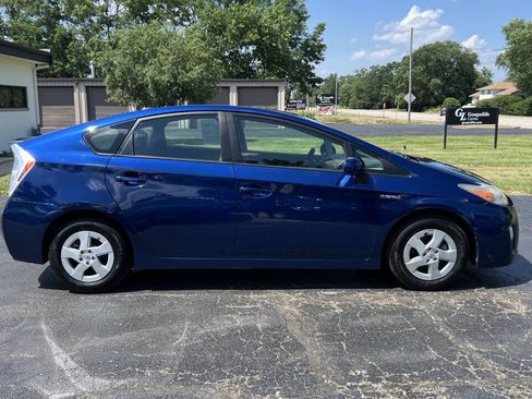 Used 2011 Toyota Prius Five image 6