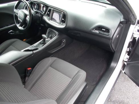 Used 2019 Dodge Challenger SXT RWD image 21