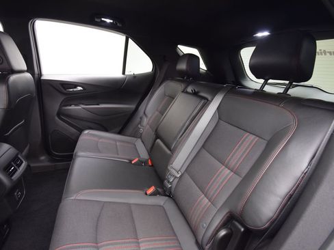 Used 2022 Chevrolet Equinox RS w/ Infotainment Package image 24