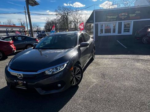 Used 2017 Honda Civic EX-L image 3