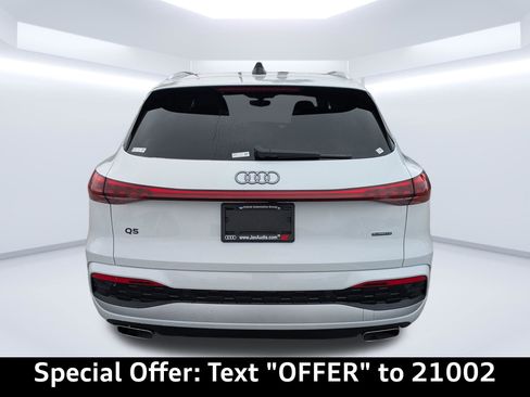 New 2026 Audi Q5 Premium Plus AWD/4WD image 3