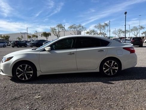 Used 2016 Nissan Altima 2.5 SR image 7