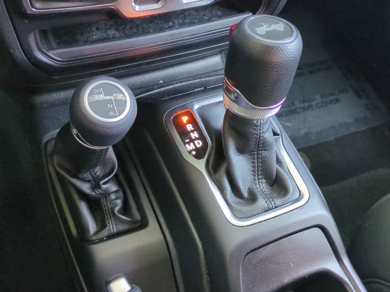 Used 2022 Jeep Wrangler Sport AWD/4WD image 31
