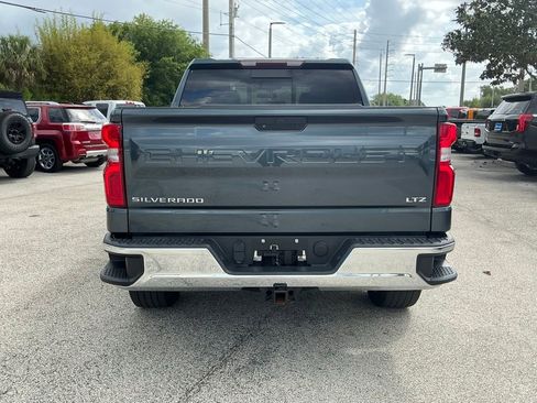 Used 2020 Chevrolet Silverado 1500 LTZ w/ LTZ Premium Package AWD/4WD image 5