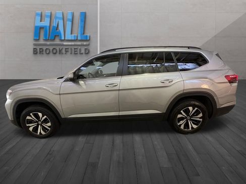Certified 2026 Volkswagen Atlas SE AWD/4WD image 3