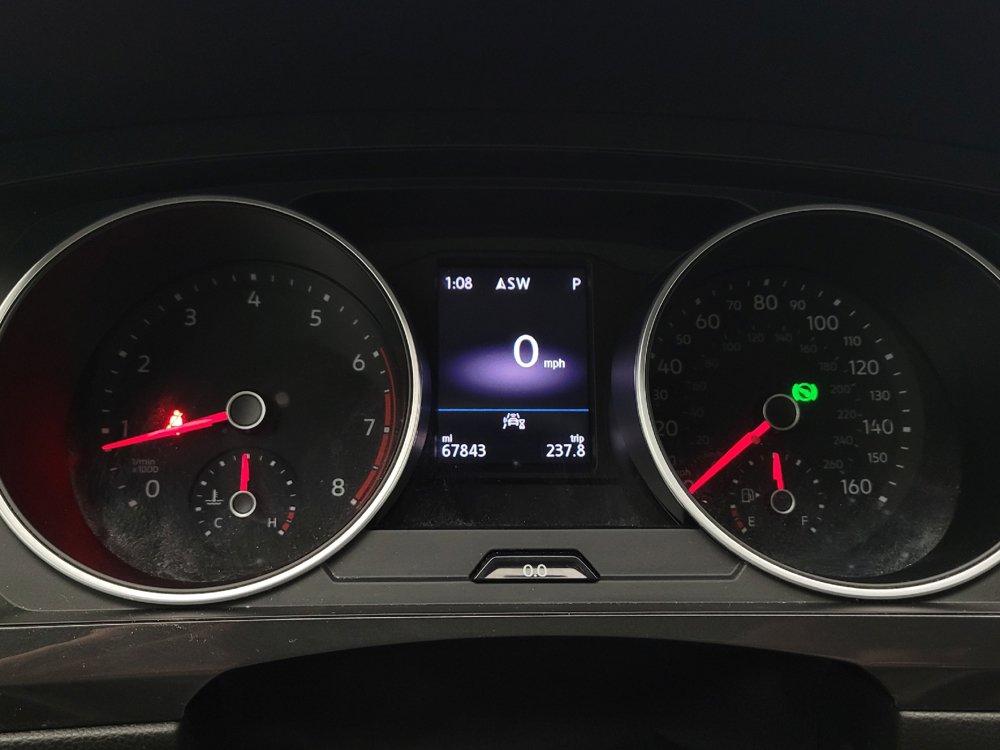 Used 2021 Volkswagen Tiguan SEL AWD/4WD image 23