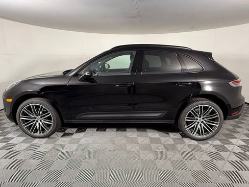 Certified 2025 Porsche Macan S image 2