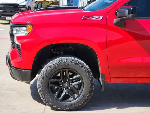 Used 2024 Chevrolet Silverado 1500 LT Trail Boss w/ Convenience Package II image 10