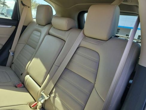 Used 2020 Honda CR-V LX image 7