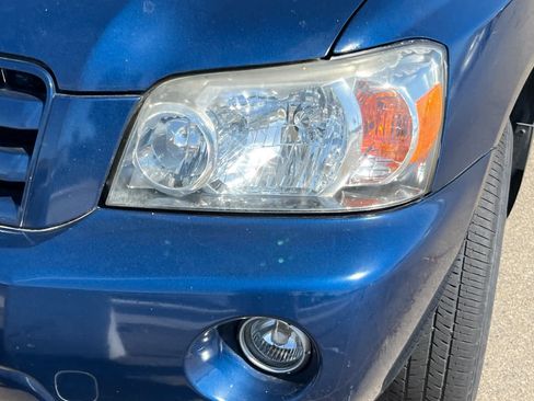 Used 2004 Toyota Highlander 2WD V6 image 11