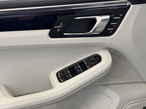 New 2026 Porsche Macan S AWD/4WD image 14