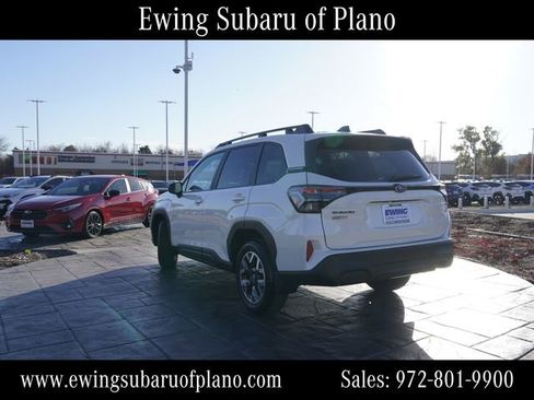 Used 2026 Subaru Forester Premium image 3