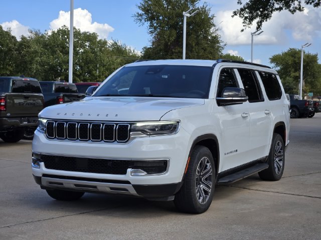 Used 2024 Jeep Wagoneer L Series II RWD image 3