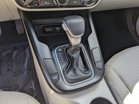 Certified 2023 Kia Soul LX image 25