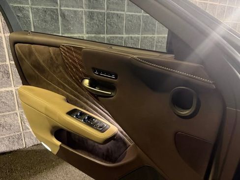 Used 2020 Lexus LS 500 AWD w/ Interior Upgrade Package image 20