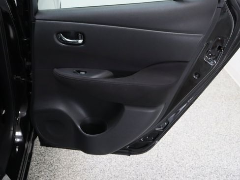 Used 2015 Nissan Leaf S w/ Charge Package FWD image 32