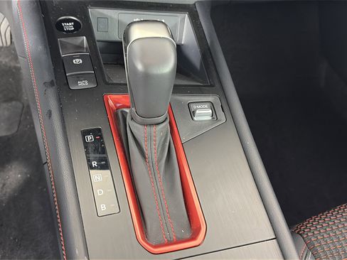 Used 2025 Nissan Kicks SR image 23