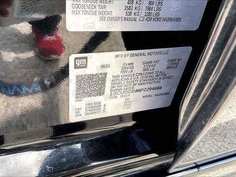 Used 2023 Chevrolet Silverado 1500 LTZ w/ Technology Package AWD/4WD image 33