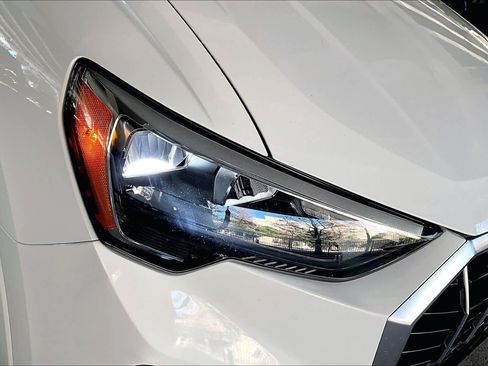 Used 2021 Audi Q3 2.0T Premium image 27