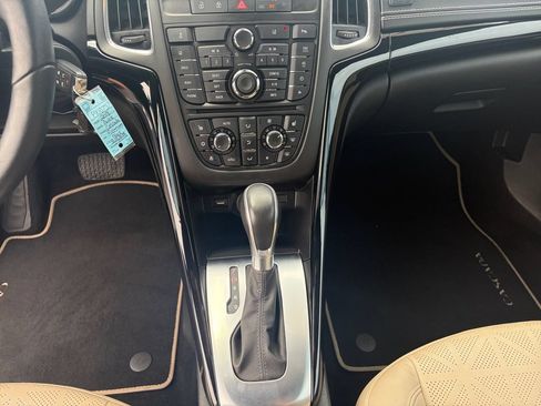 Used 2018 Buick Cascada Premium FWD image 10