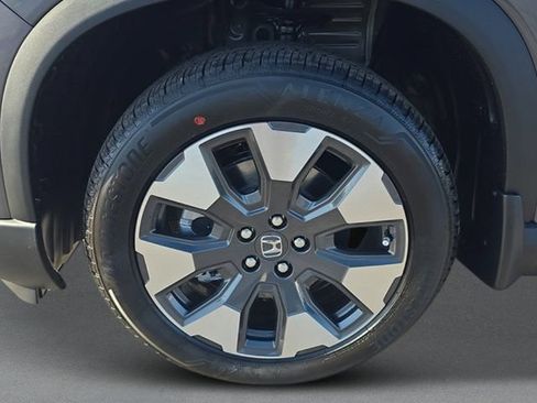 New 2026 Honda Pilot Touring image 9