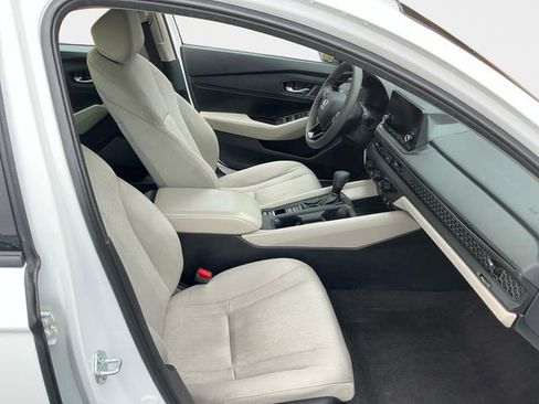Used 2024 Honda Accord EX image 17