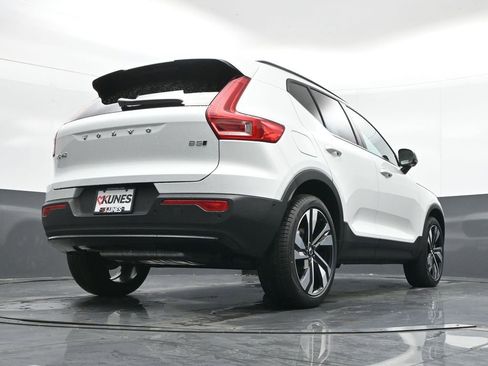 New 2026 Volvo XC40 B5 Ultra w/ Climate Package image 39