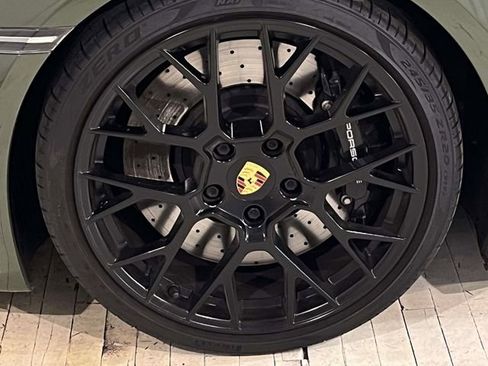 Used 2022 Porsche 911 Carrera GTS RWD image 12