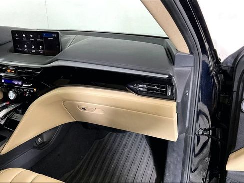 Used 2022 Acura MDX FWD image 16